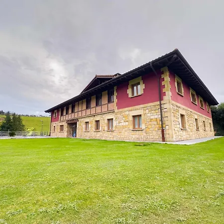 Chalet Amplia En Entorno Natural *